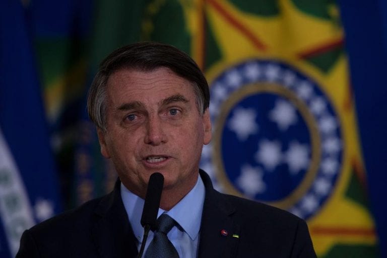 Bolsonaro lamenta 200.000 muertos por la covid-19, pero dice que «la vida sigue»