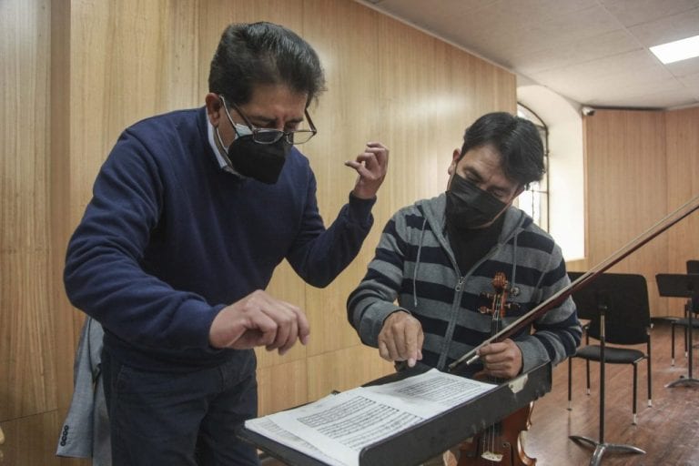 Augusto Carrión se estrena como director de la Orquesta Sinfónica de Cuenca