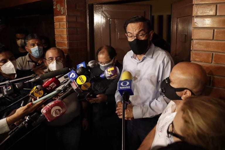 El expresidente peruano Martín Vizcarra se libra de ir a prisión preventiva