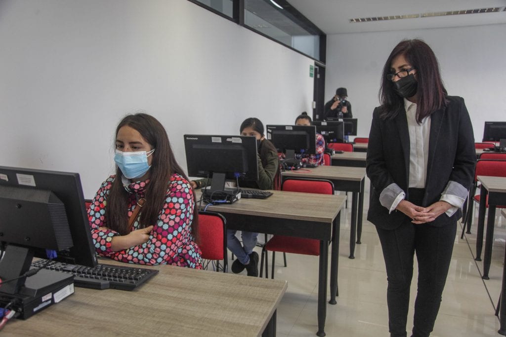 La tasa de asistencia a la educación superior ha crecido un 30% en Ecuador entre jóvenes de 19 a 23 años. Foto Archivo XCA