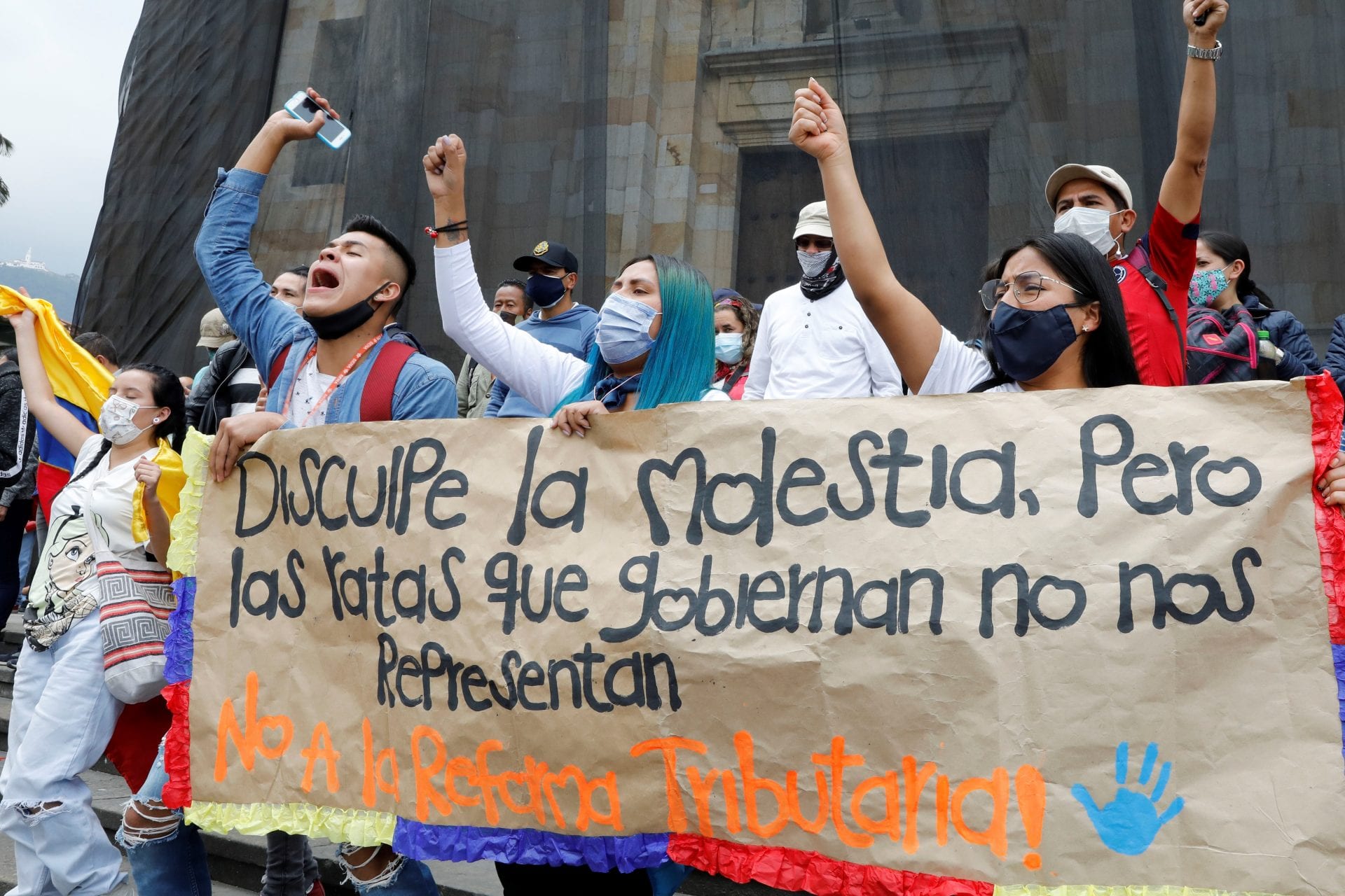 Miles De Colombianos Toman Las Calles En Protesta Contra Reforma ...