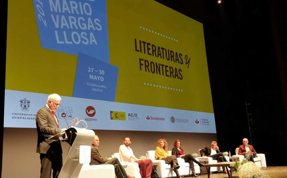 Estos Son Los 12 Finalistas Para El Premio Bienal De Novela Mario Vargas Llosa Diario El Mercurio