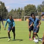 Seleccionados ecuatorianos entrenando días antes al compromiso con Brasil. @LaTri