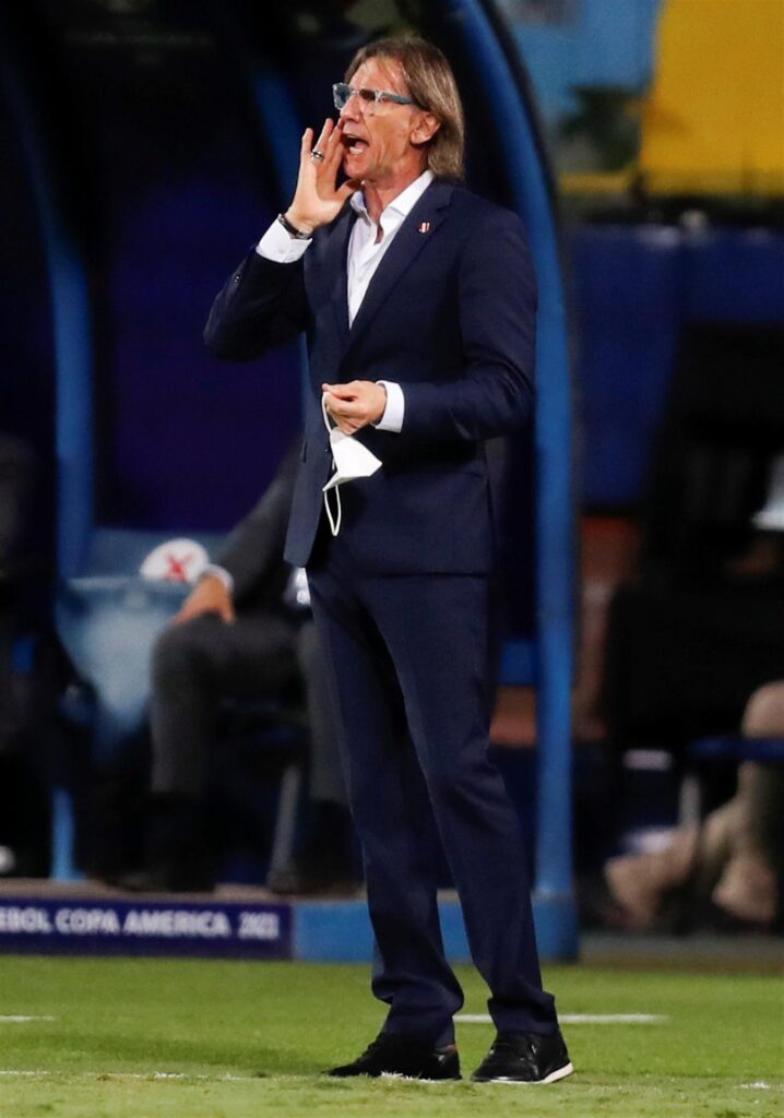 El entrenador, Ricardo Gareca, se convertirá en el nuevo DT de Chile y debutará ante Francia en un amistoso.