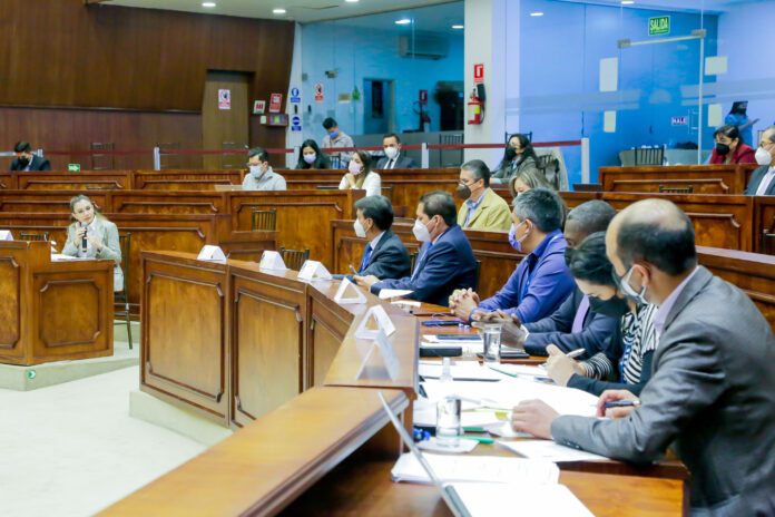 1-10A-4-coles-asamblea