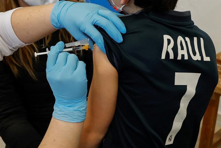 Varios países europeos optan por la vacunación obligatoria ante la variante ómicron