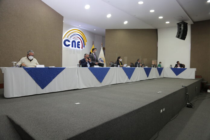 cne-pleno- 1-8A 3 coles cne