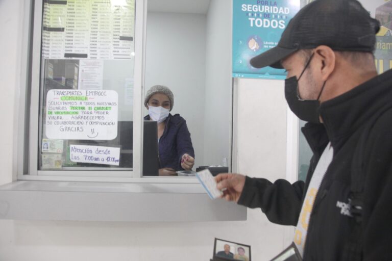 En Cuenca ya se empieza a pedir carnet o certificado de vacunación para uso de transporte