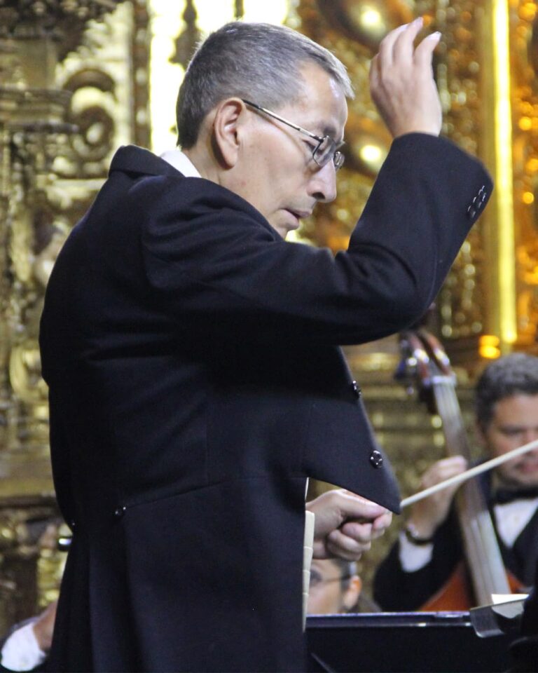 Fallece Álvaro Manzano, referente de la música sinfónica en Ecuador