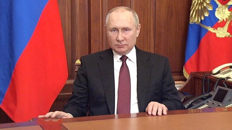 Putin acusa a Occidente de convertir al pueblo de Ucrania en carne de cañón