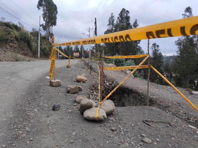 Temen colapso de vía Ochoa León – Chiquintad