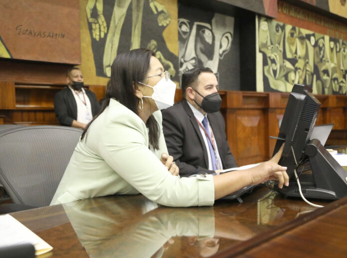 1-8A-4coles-asamblea