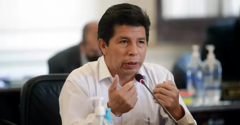 Fiscal general de Perú ratifica a equipo policial en casos contra Castillo