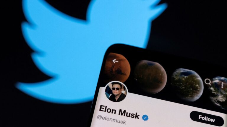 Elon Musk asegura que sigue comprometido con compra de Twitter