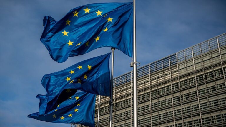 Zelenski espera que Ucrania cuente con estatus de candidato a la UE en junio