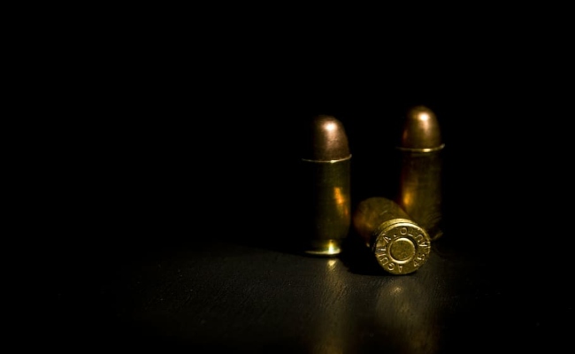 Dos policías procesados por tenencia injustificada de 121 municiones