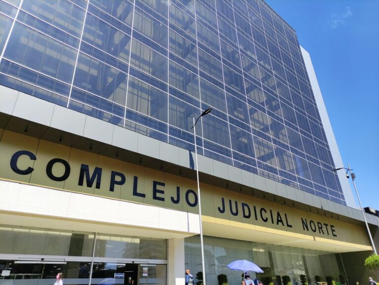 Fiscalía emite dictamen acusatorio contra el exsecretario de Comunicación, Fernando A.