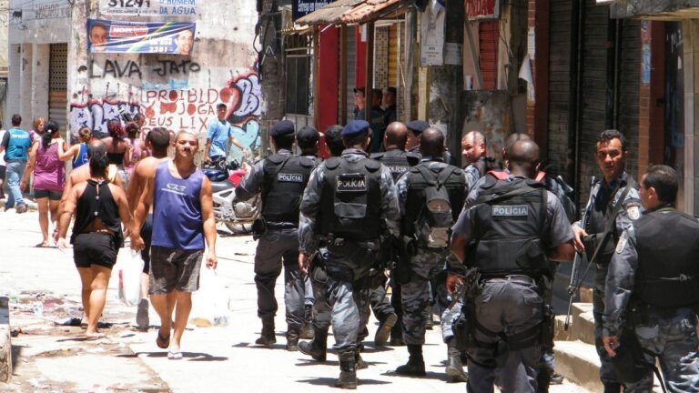 Enfrentamientos entre policías y sospechosos dejan ya 19 muertos en Río