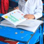 El Ministerio de Educación decidió suspender las clases presenciales en todas las instituciones educativas cercanas a las cárceles de Ecuador.