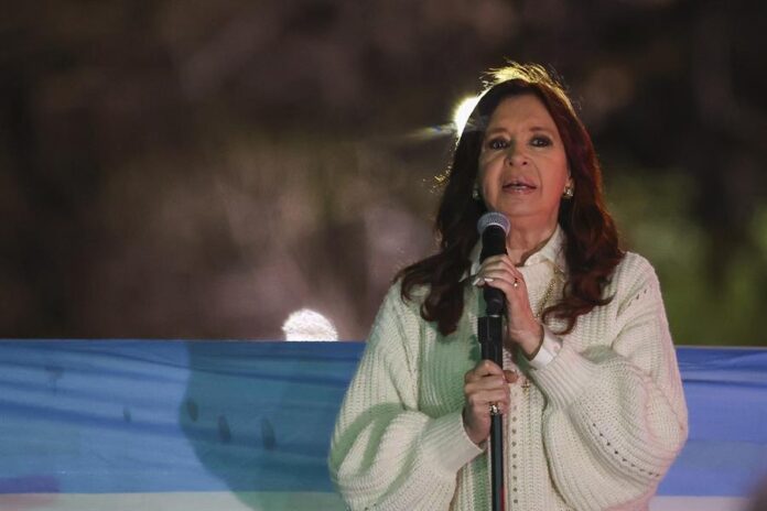Publicaciones en redes sociales, principalmente en Twitter y Facebook, señalan que la expresidenta argentina