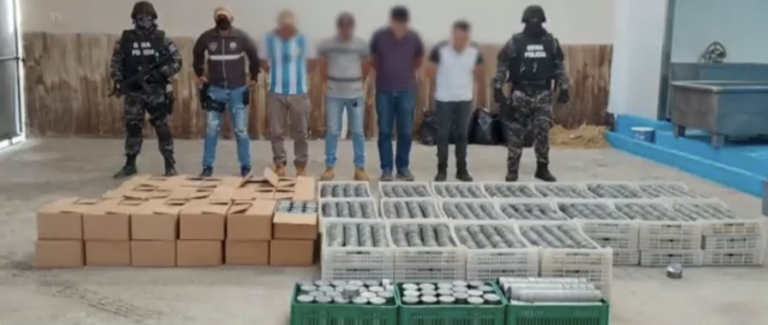 Policía incauta un cargamento de cocaína envasado en 4.800 latas de atún