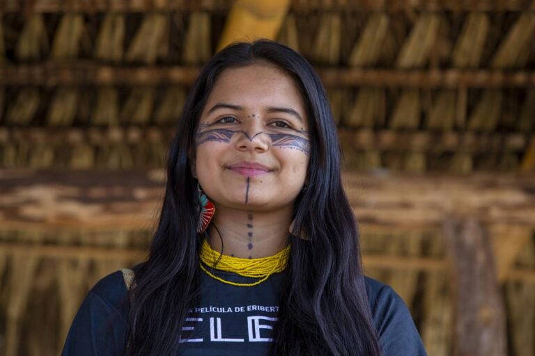 Helena de Sarayaku, la voz en el cine de la «Selva Viviente» de Ecuador