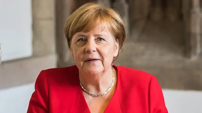 La excanciller alemana Angela Merkel ha sido galardonada con el Premio de la Paz Félix Houphouët-Boigny de la Unesco en reconocimiento a su acción de acogida de refugiados