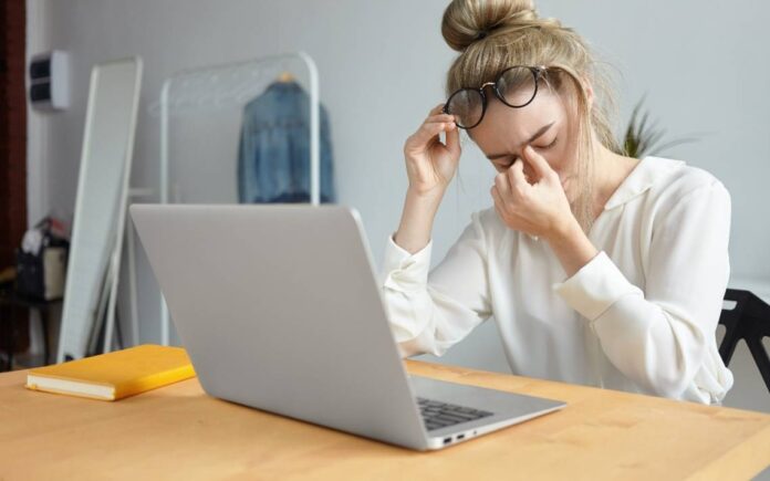cuando el cerebro se ve sometido a un trabajo intenso es responsable del agotamiento físico que produce realizar un duro trabajo mental