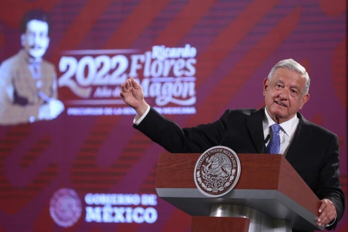 López Obrador, calificó este jueves de “majadera” la consulta iniciada por Estados Unidos sobre la política energética mexicana y criticó a la representante comercial de EE.UU., Katherine Tai, por hablar del tema. EFE