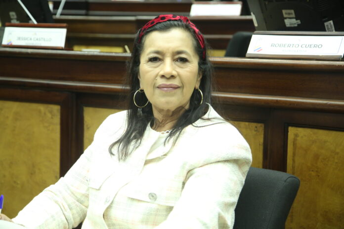 guadalupe-llori- 4-8A 2 coles asamblea