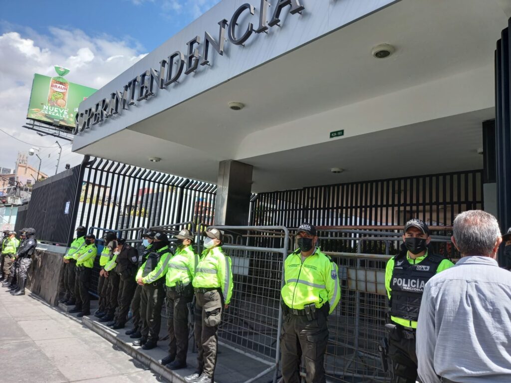 superintendencia de bancos thumbnail