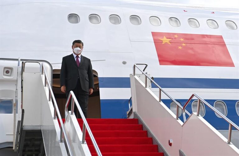 Xi sale de China por primera vez desde 2020 para posible reunión con Putin