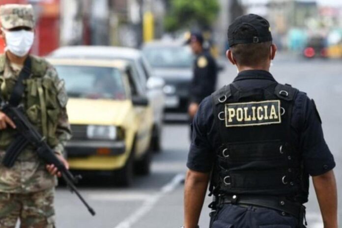 Patrullas combinadas de la Policía Nacional y las Fuerzas Armadas vigilarán las calles de las ciudades de Perú para combatir la inseguridad ciudadana