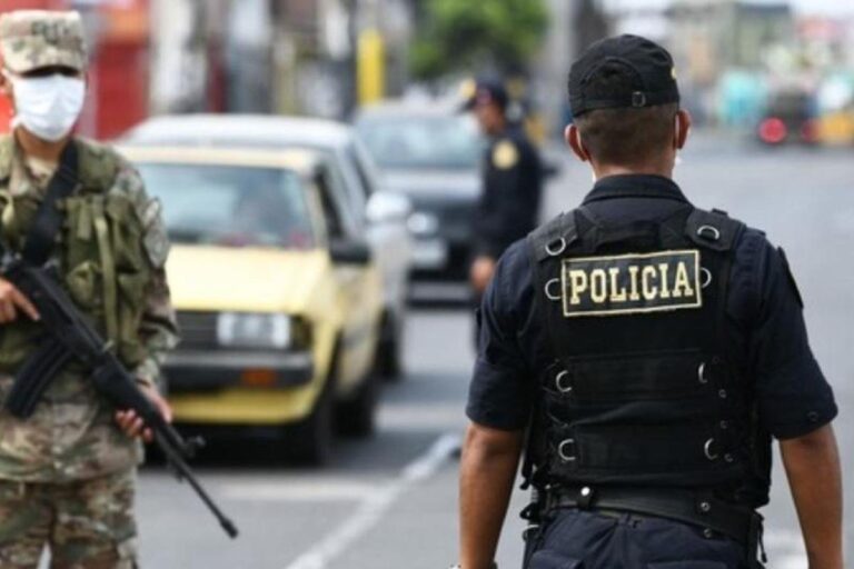 Policías y militares patrullarán ciudades de Perú para combatir inseguridad