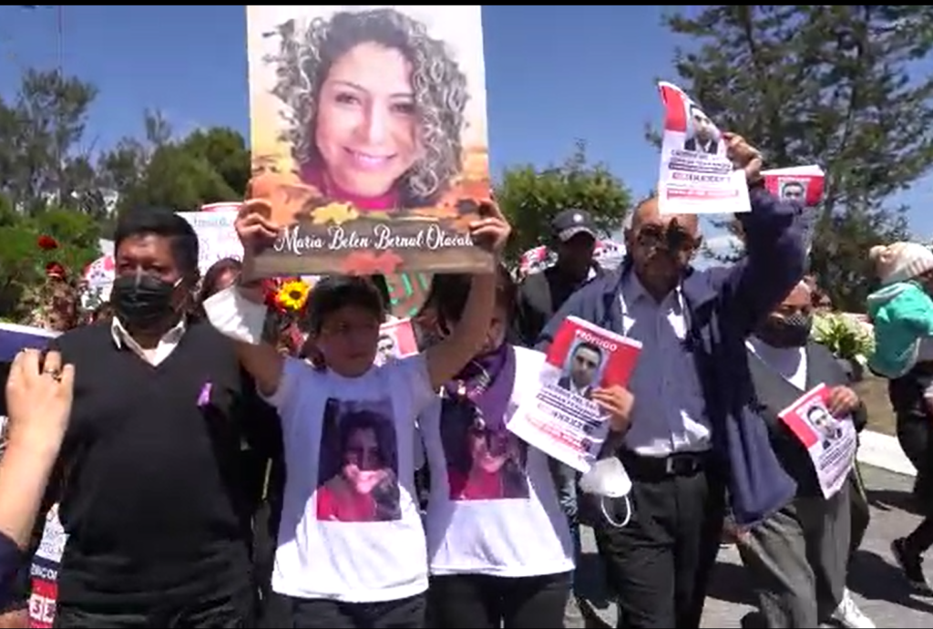 Sepelio de María Belén Bernal