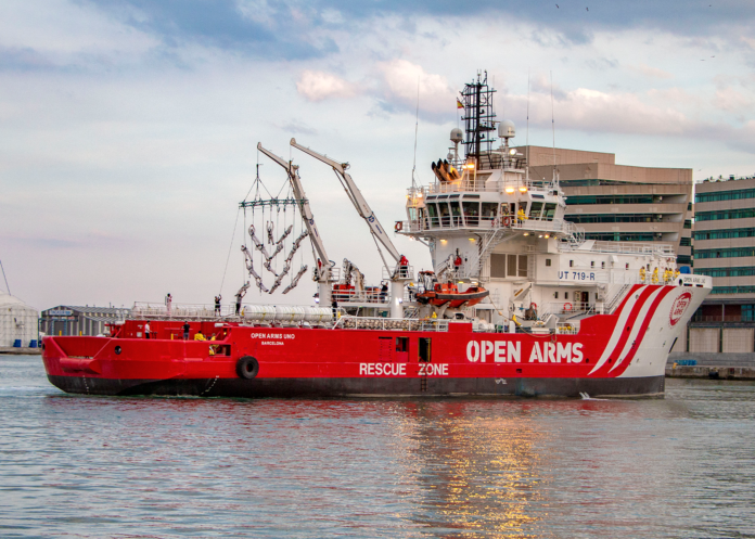 El Barco Open Arms Uno Regresa Tras Desembarcar 402 Rescatados - Diario ...