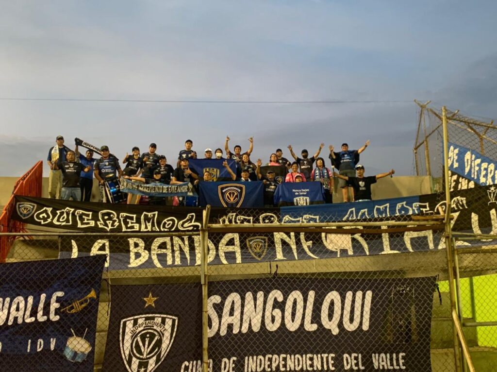 Hinchas Independiente del Valle