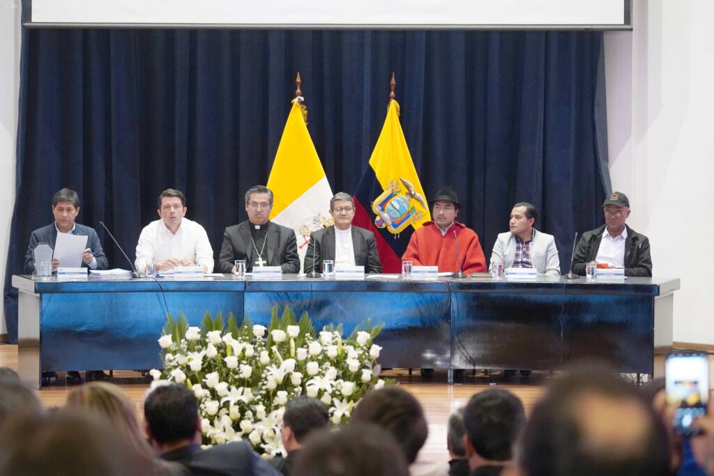 Cierre de diálogos gobierno e indigenas