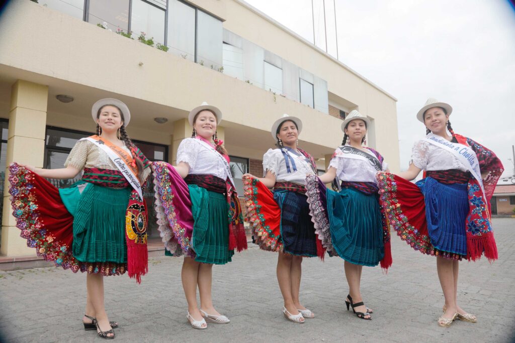 Candidatas cholitas Sinincay 2022