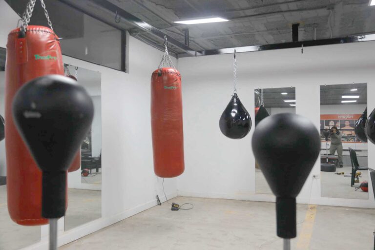 Fox Gym celebra aniversario con nuevas salas de boxeo y defensa personal