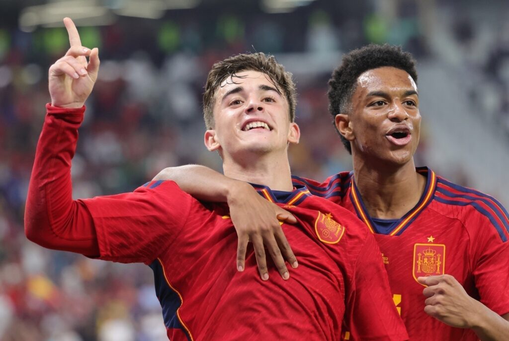 España da paliza a Costa Rica