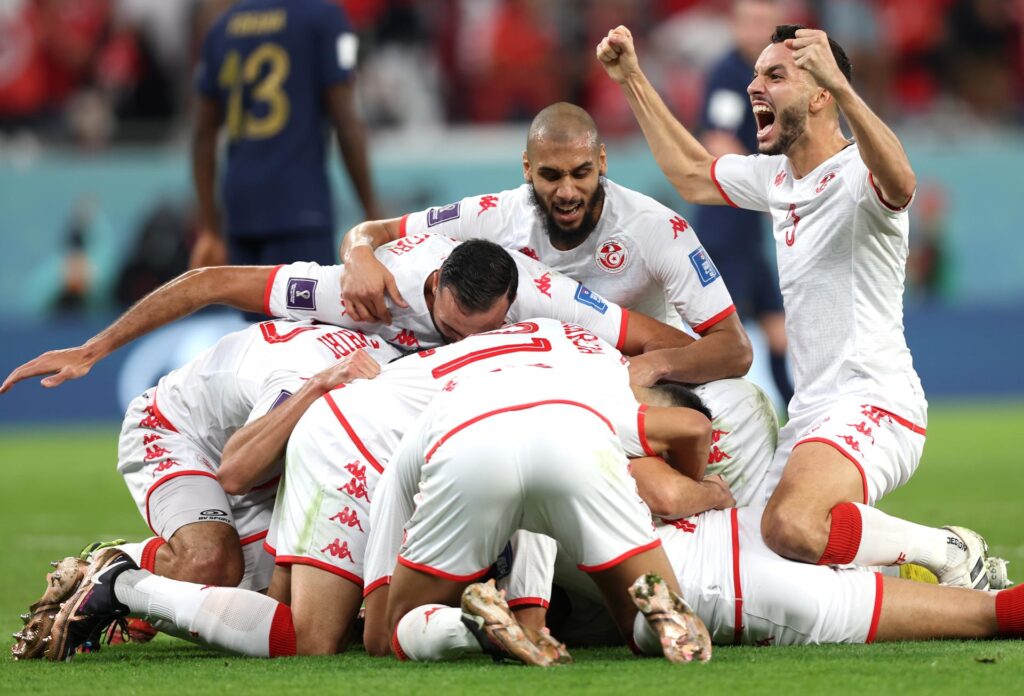 Túnez sorprende a Francia