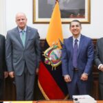 Autoridades de Ecuador y Estados Unidos