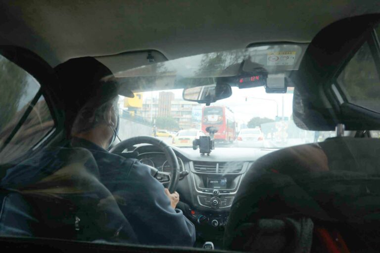 Preocupación por constantes robos a taxistas en Cuenca
