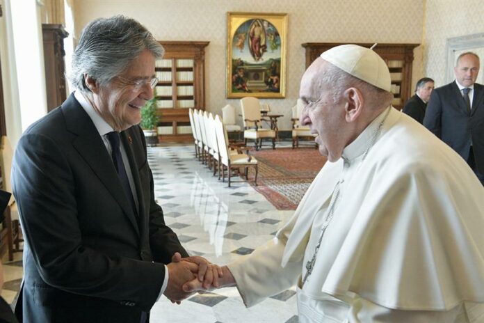 Lasso Papa Francisco