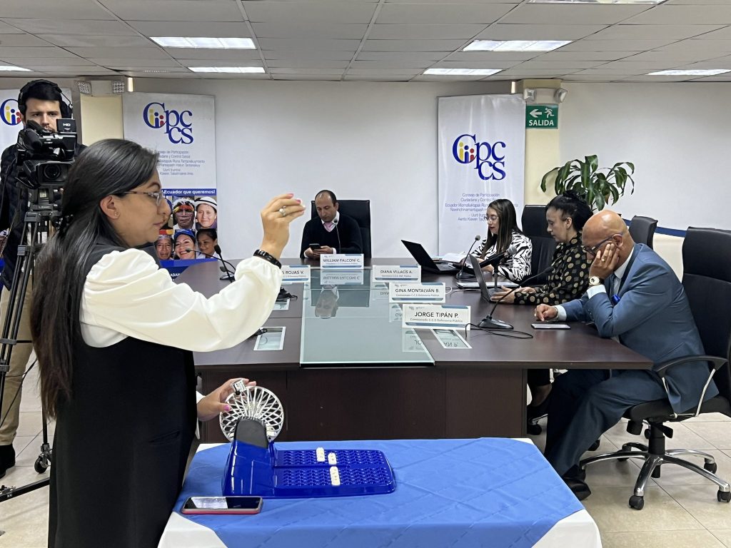 Plantean que Asamblea elija a miembros del CPCCS