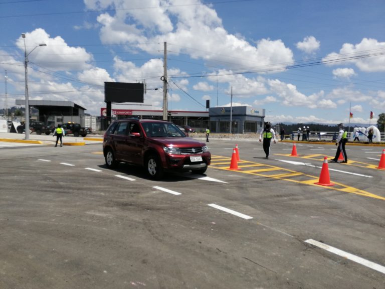 Circulación abierta en el distribuidor de la bomba del Sindicato de Choferes