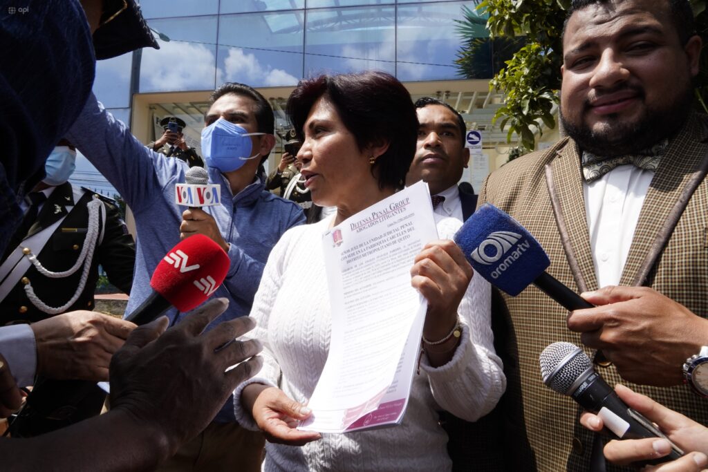 Elizabeth Otavalo acusación particular