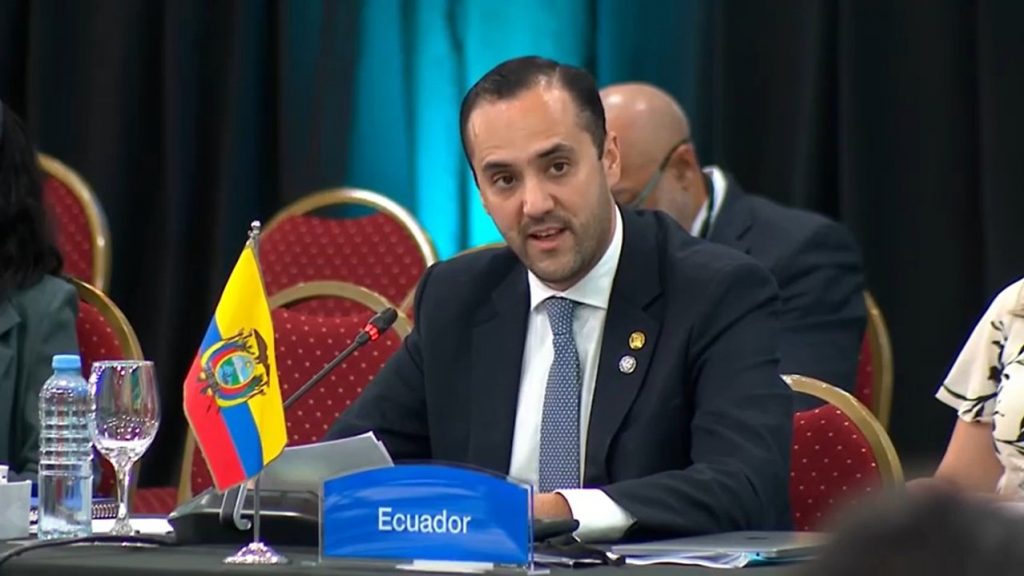 Ponencia en la Celac de Juan Carlos Holguín