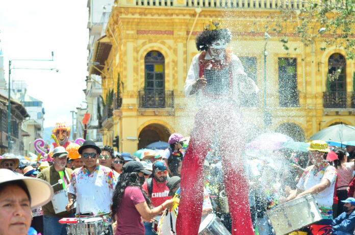 desfile cuatro ríos Cuenca